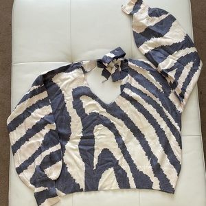 NW POL Vneck Zebra Sweater